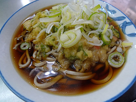 生姜を入れるとなかなか美味い