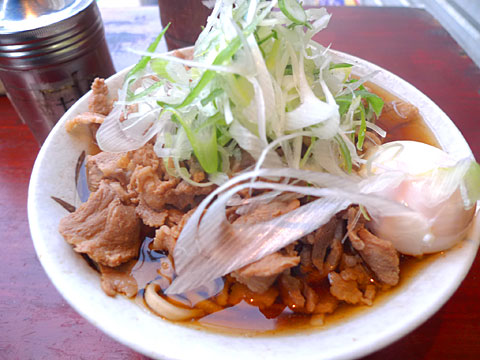 朝は玉子サービス